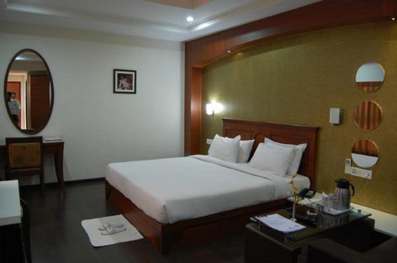 Hotel Amit International Bhilai Eksteriør bilde